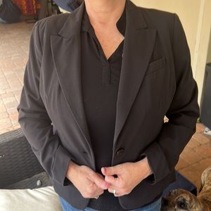 Woman’s black Apostrophe blazer size 12p